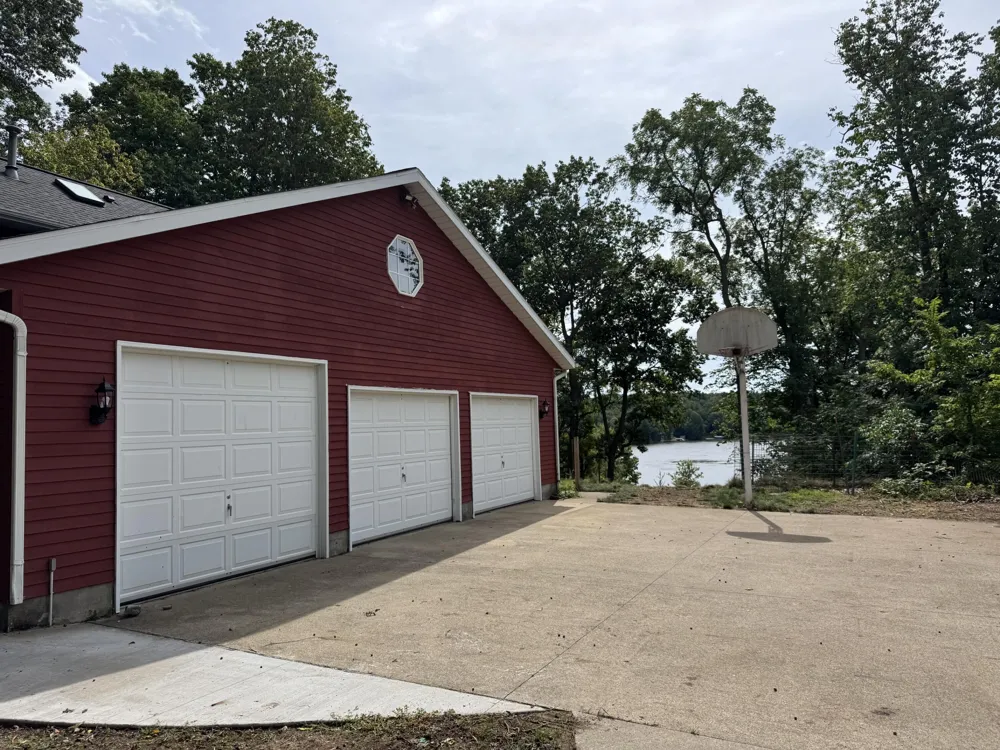3656 118th Avenue Valley Township, MI 49010