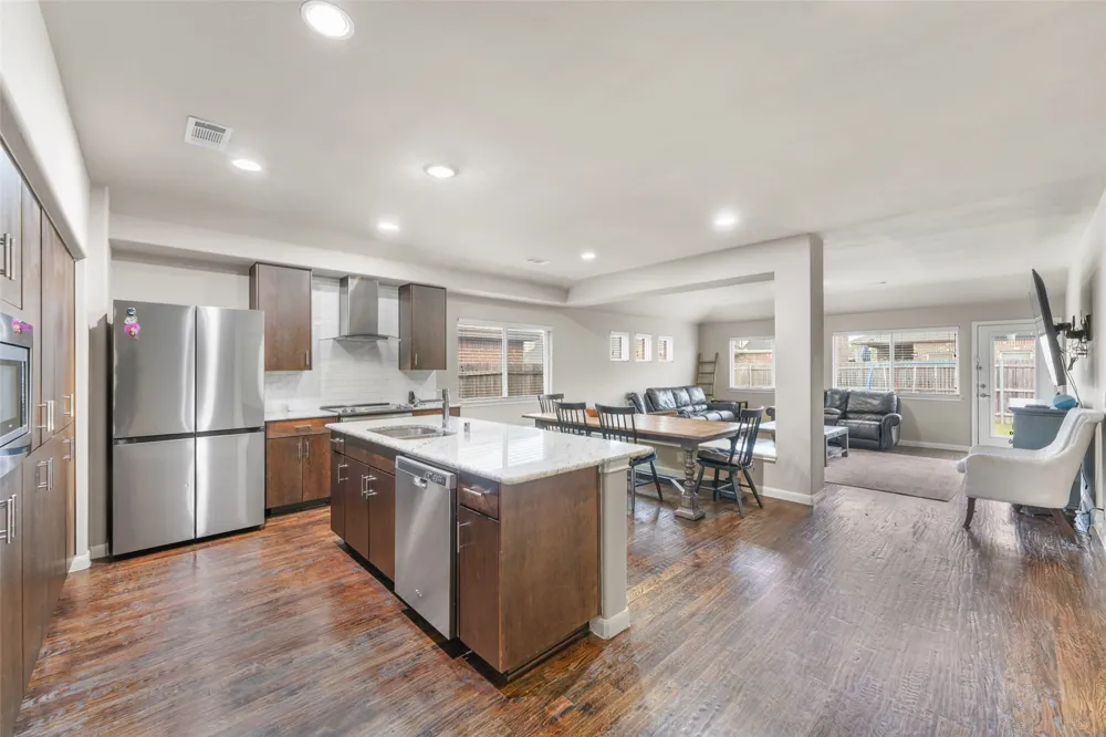 2017 Windsong Drive Heartland, TX 75126