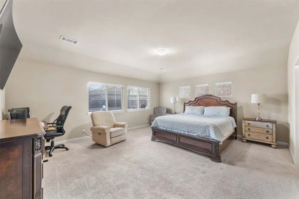 2017 Windsong Drive Heartland, TX 75126