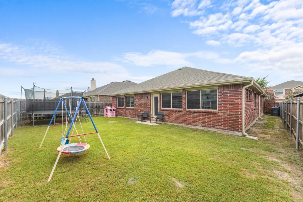 2017 Windsong Drive Heartland, TX 75126