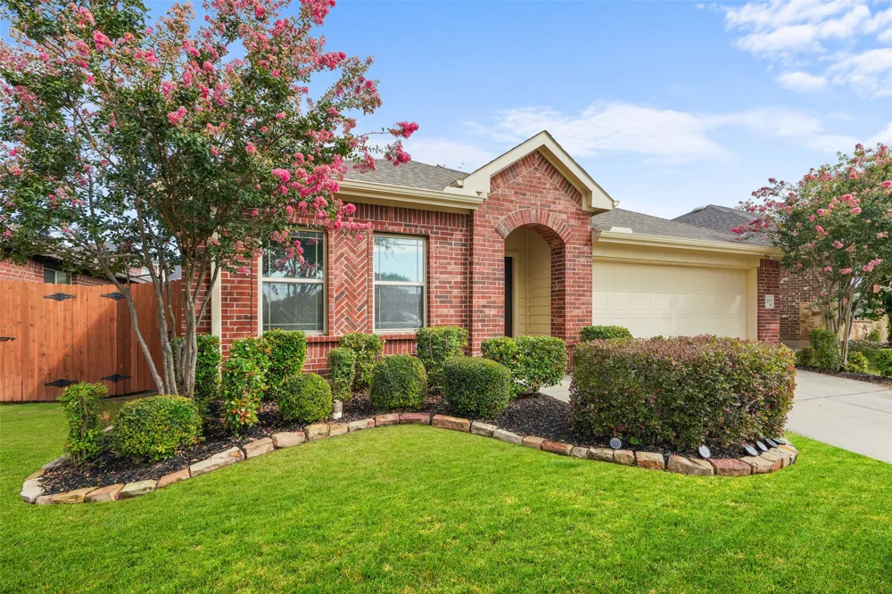 2017 Windsong Drive Heartland, TX 75126