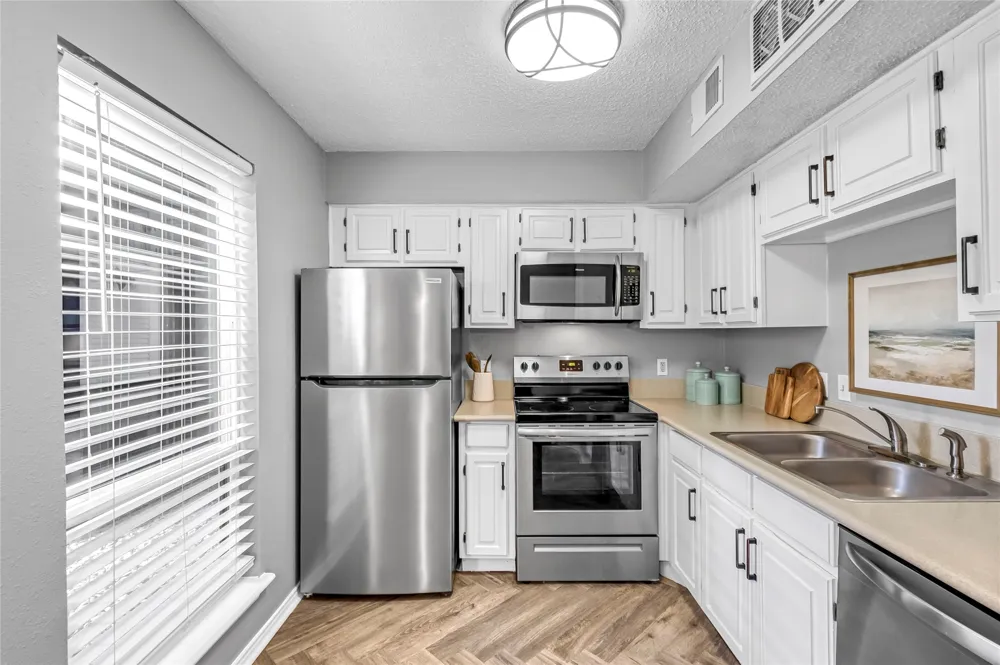 1700 Baird Farm Circle #1103 Arlington, TX 76006