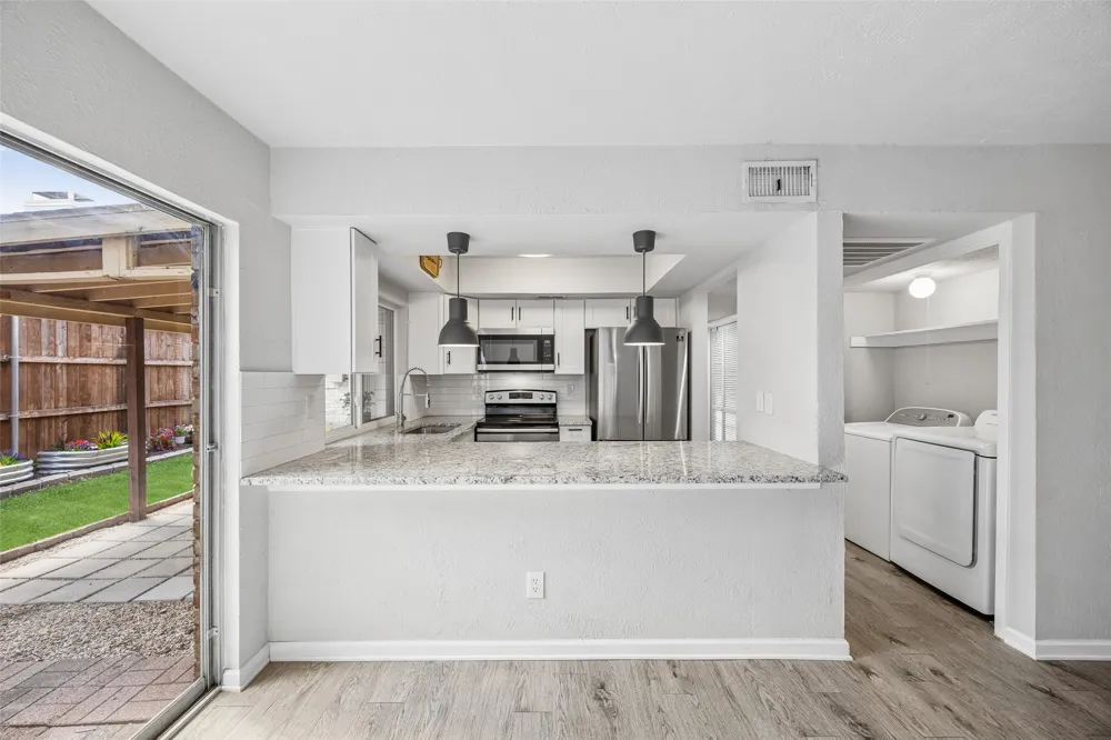 2108 Via Madonna Carrollton, TX 75006