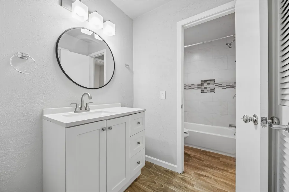2108 Via Madonna Carrollton, TX 75006