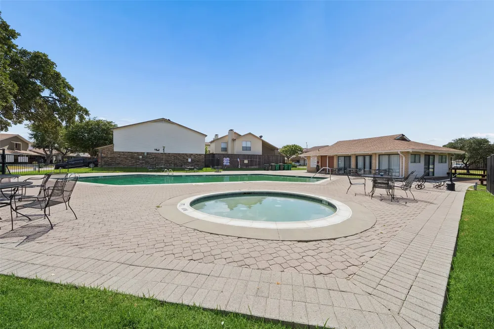 2108 Via Madonna Carrollton, TX 75006