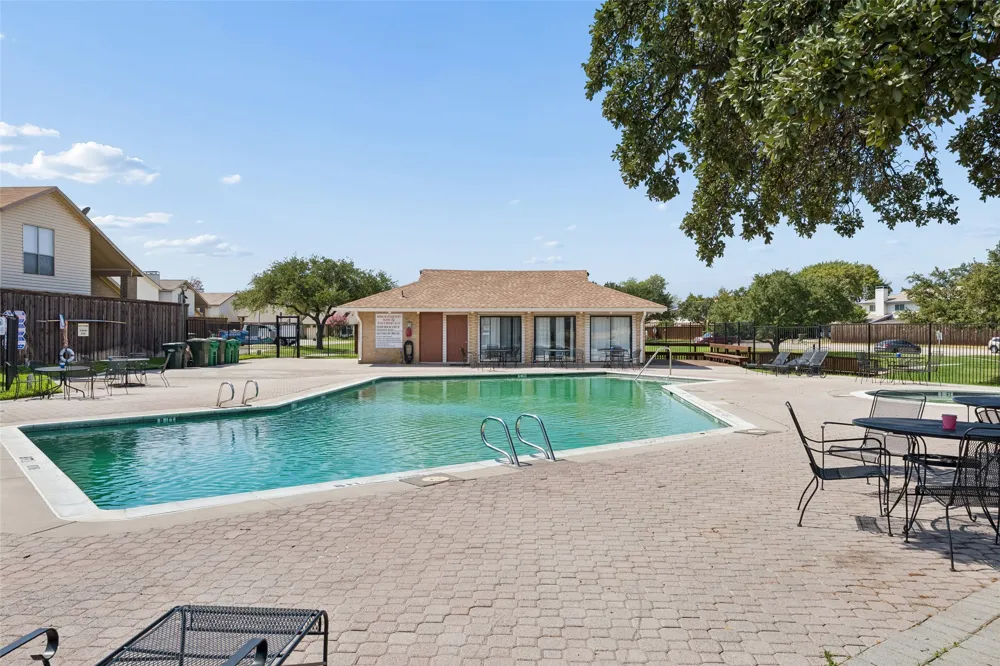 2108 Via Madonna Carrollton, TX 75006