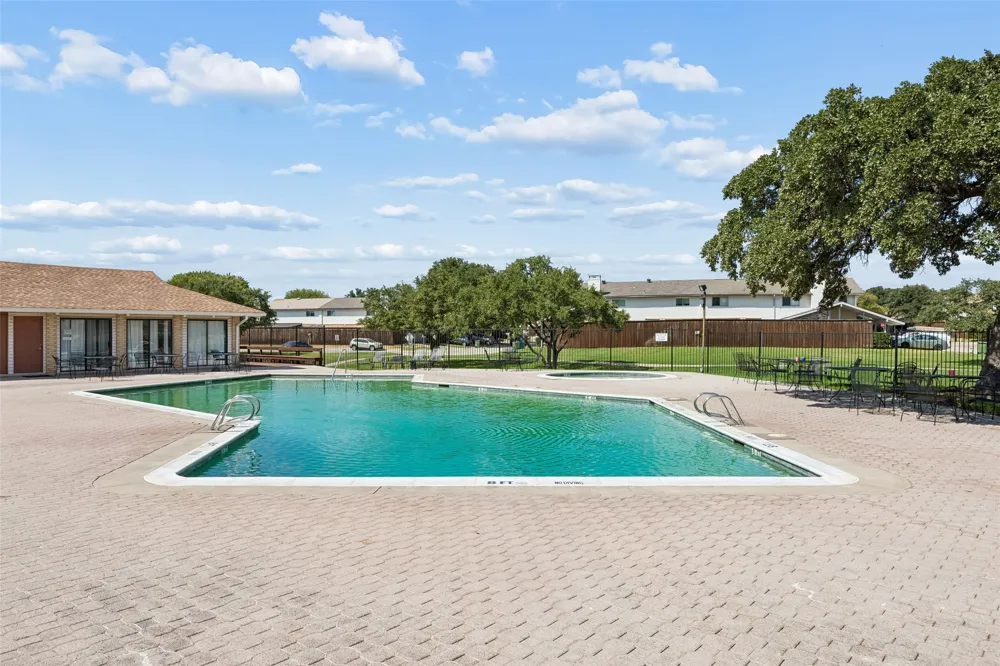 2108 Via Madonna Carrollton, TX 75006