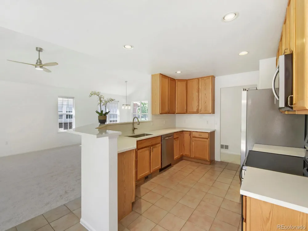 23782 E Kettle Place Aurora, CO 80016