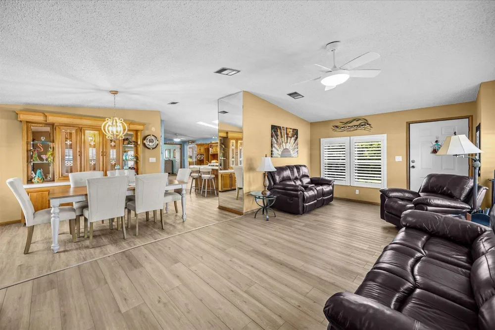 8516 MARLBERRY COURT Port St. Lucie, FL 34952