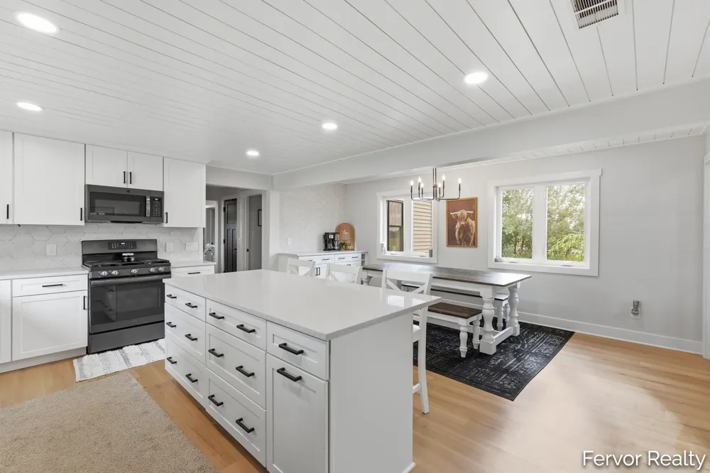 4465 Greenly Street Hudsonville, MI 49426