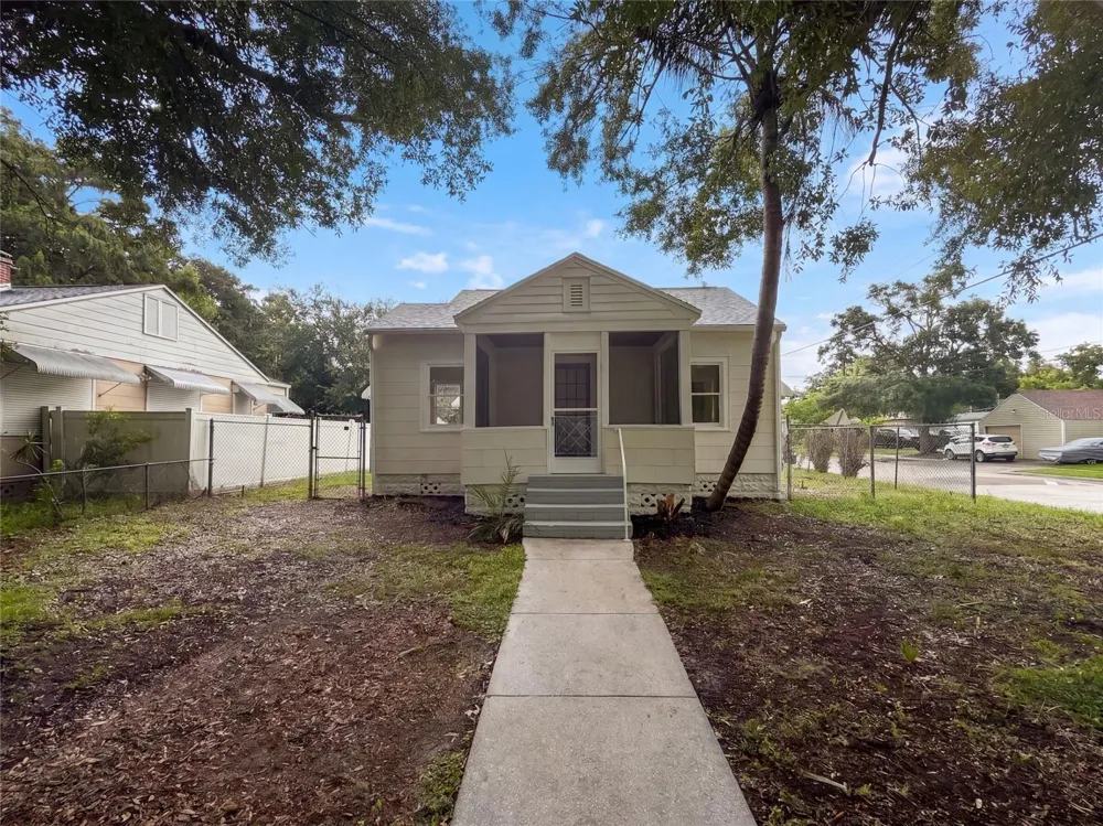 1901 20TH AVENUE St Petersburg, FL 33713