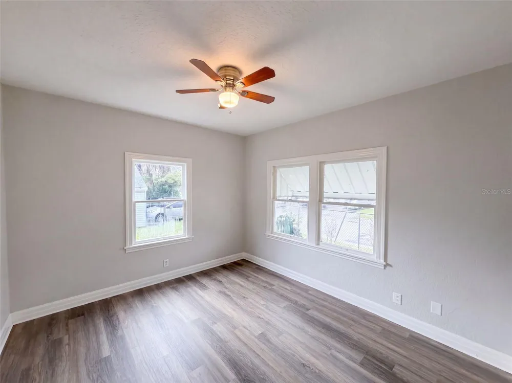 1901 20TH AVENUE St Petersburg, FL 33713