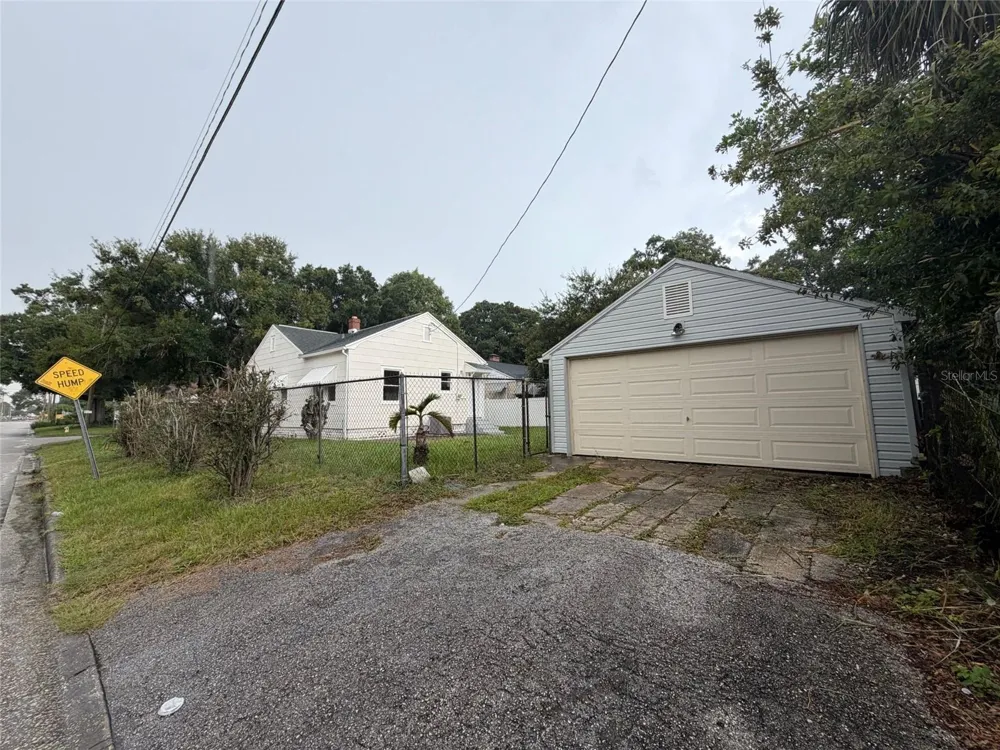 1901 20TH AVENUE St Petersburg, FL 33713