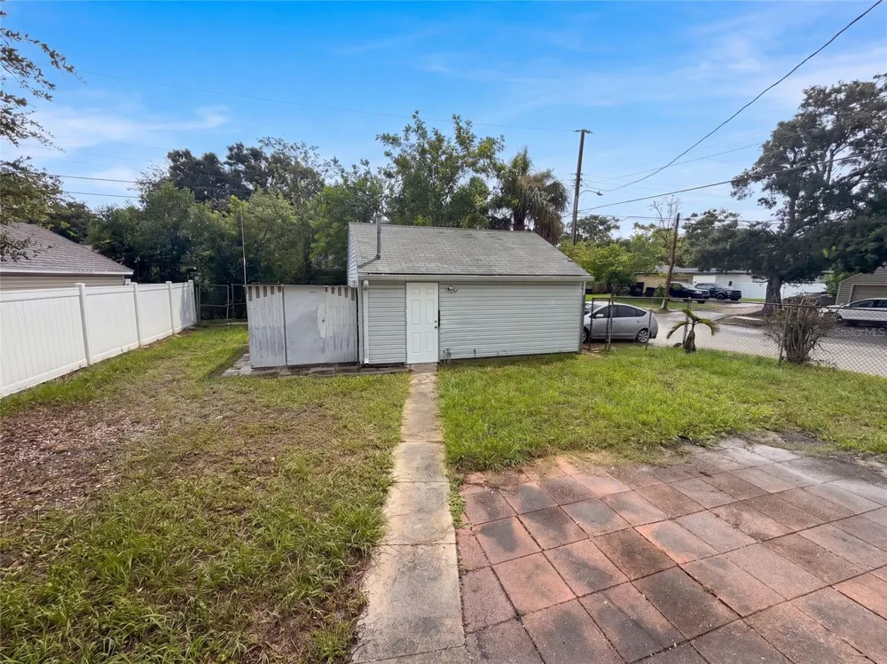 1901 20TH AVENUE St Petersburg, FL 33713