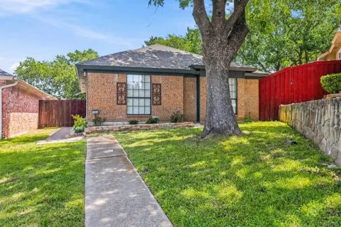 1803 Sherwood Place
