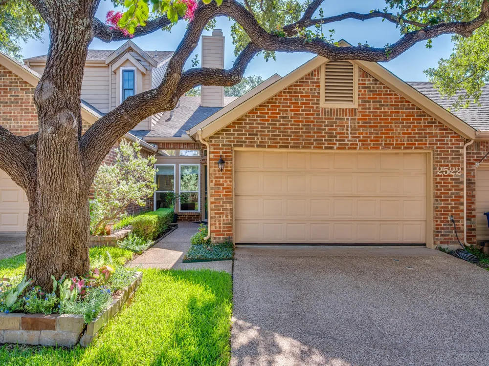 2522 Mallard Cove Carrollton, TX 75006