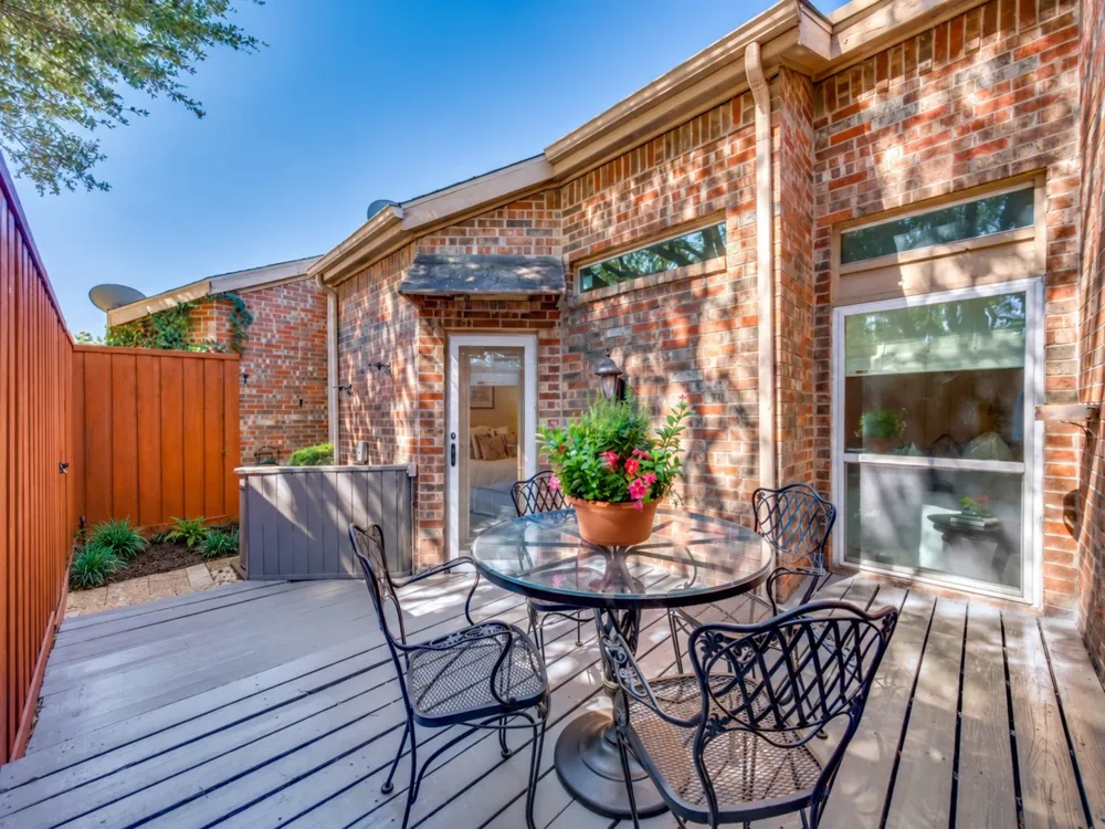 2522 Mallard Cove Carrollton, TX 75006