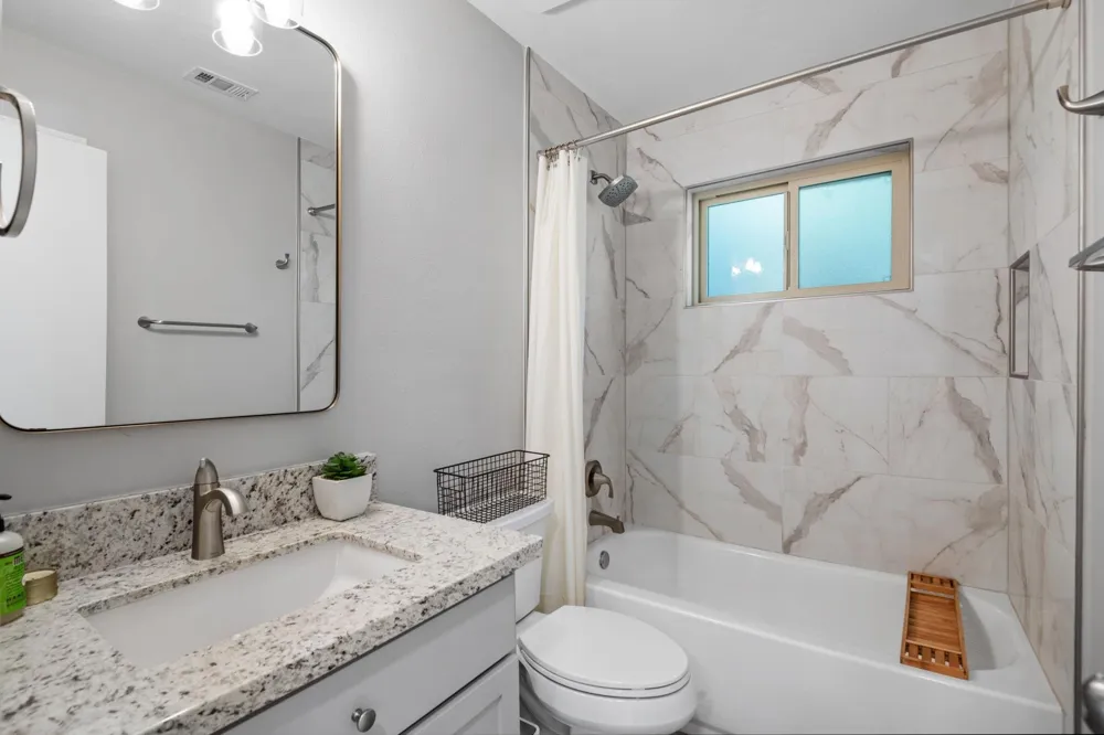 31 S Summer Star Court The Woodlands, TX 77380