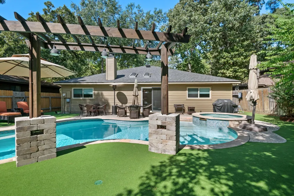 31 S Summer Star Court The Woodlands, TX 77380