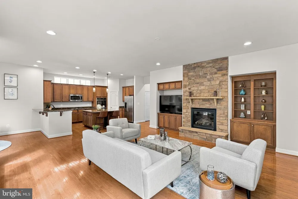 42755 CHATELAIN CIRCLE Brambleton, VA 20148