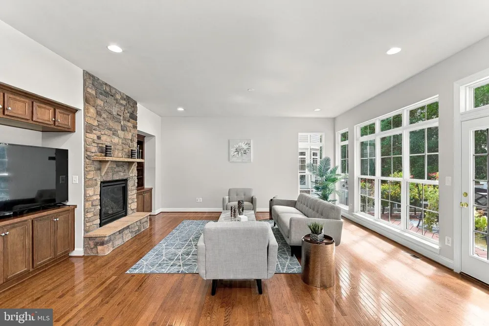 42755 CHATELAIN CIRCLE Brambleton, VA 20148