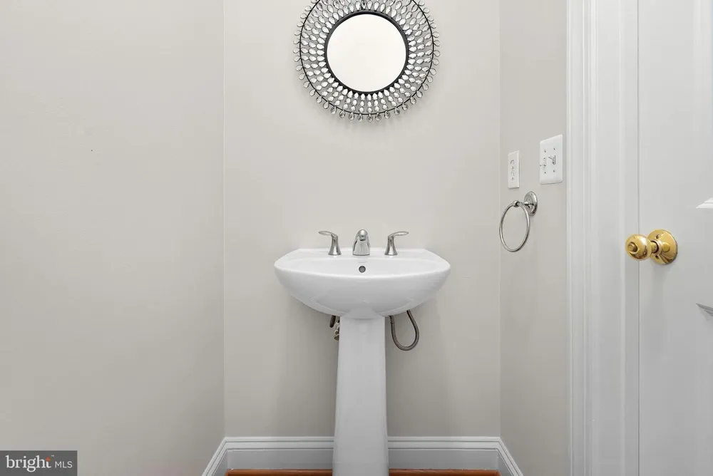 42755 CHATELAIN CIRCLE Brambleton, VA 20148