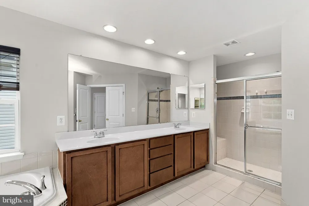 42755 CHATELAIN CIRCLE Brambleton, VA 20148