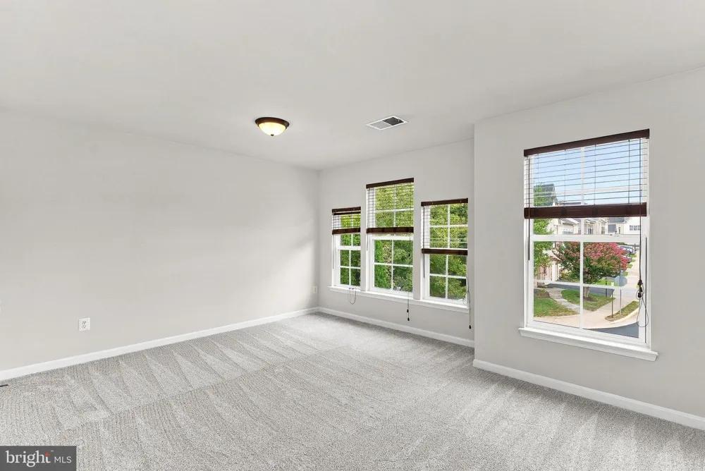 42755 CHATELAIN CIRCLE Brambleton, VA 20148