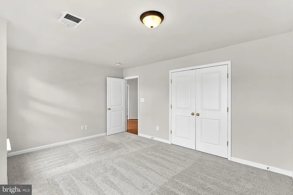 42755 CHATELAIN CIRCLE Brambleton, VA 20148