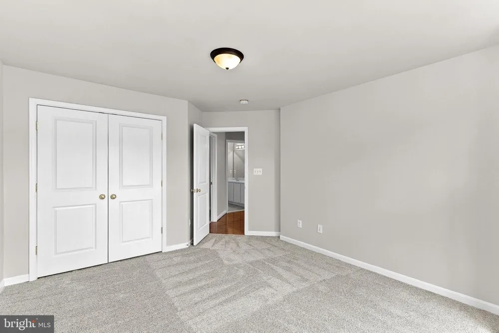 42755 CHATELAIN CIRCLE Brambleton, VA 20148