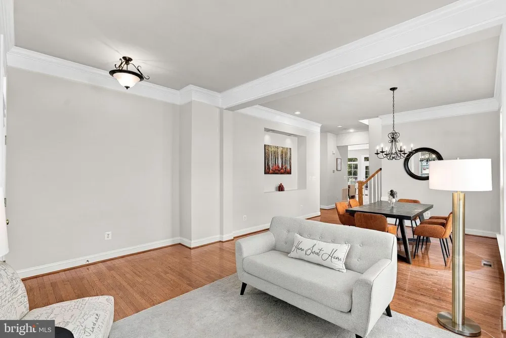 42755 CHATELAIN CIRCLE Brambleton, VA 20148