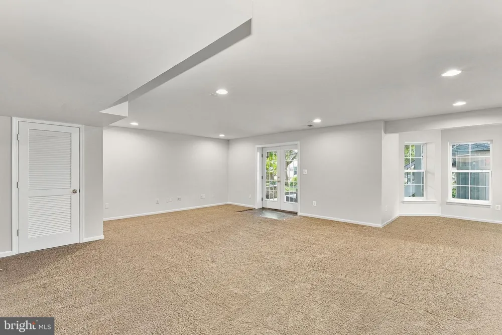 42755 CHATELAIN CIRCLE Brambleton, VA 20148