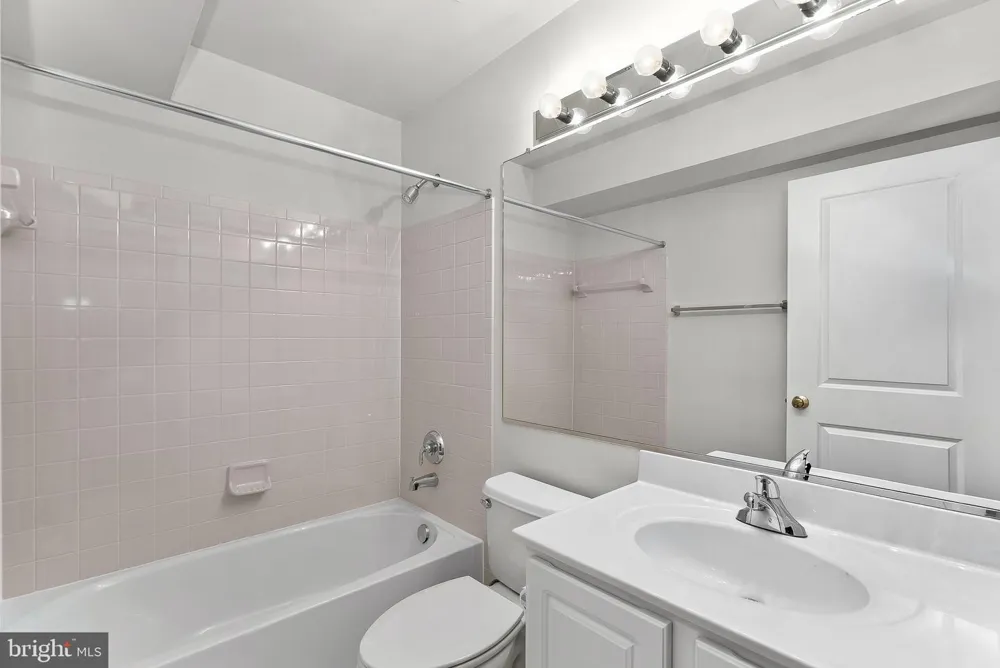42755 CHATELAIN CIRCLE Brambleton, VA 20148