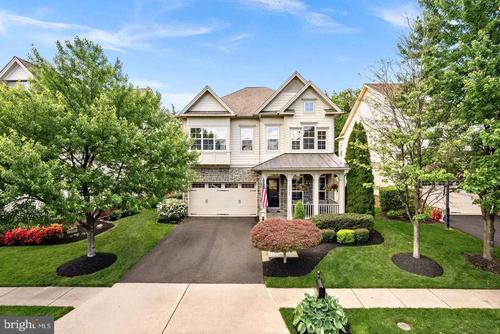 42755 CHATELAIN CIRCLE Brambleton, VA 20148
