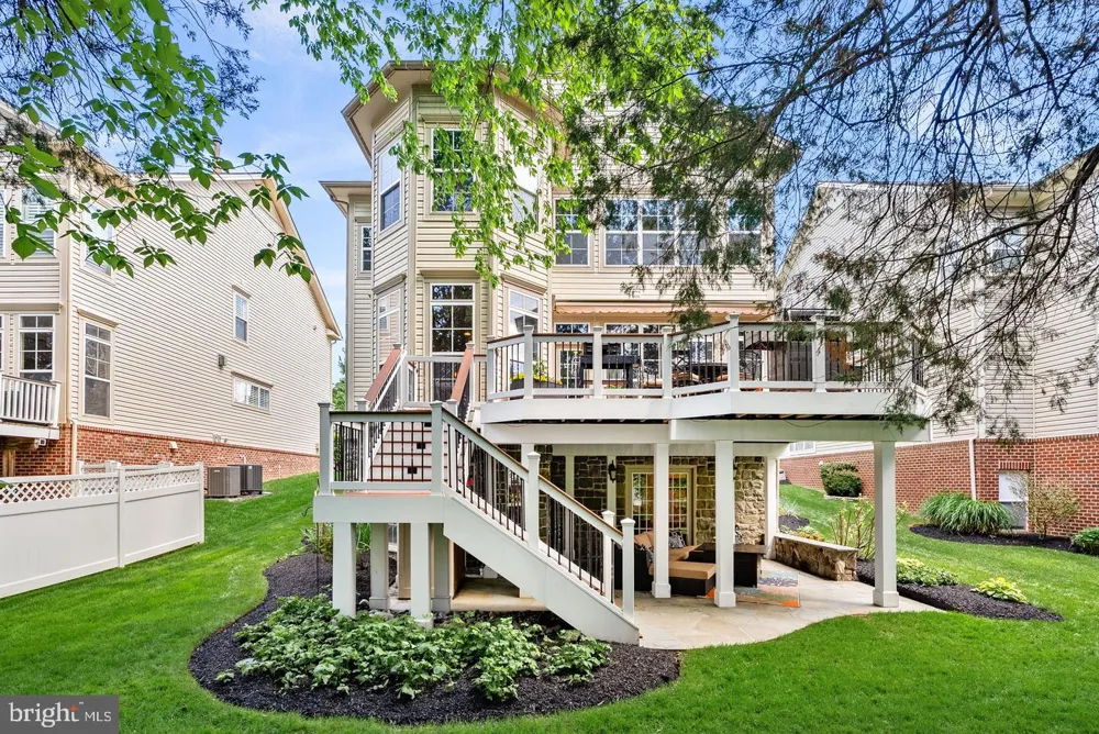 42755 CHATELAIN CIRCLE Brambleton, VA 20148