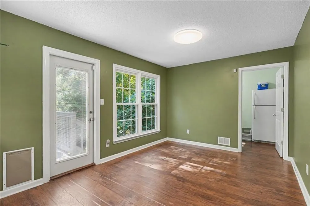 285 Creekside Way McDonough, GA 30252