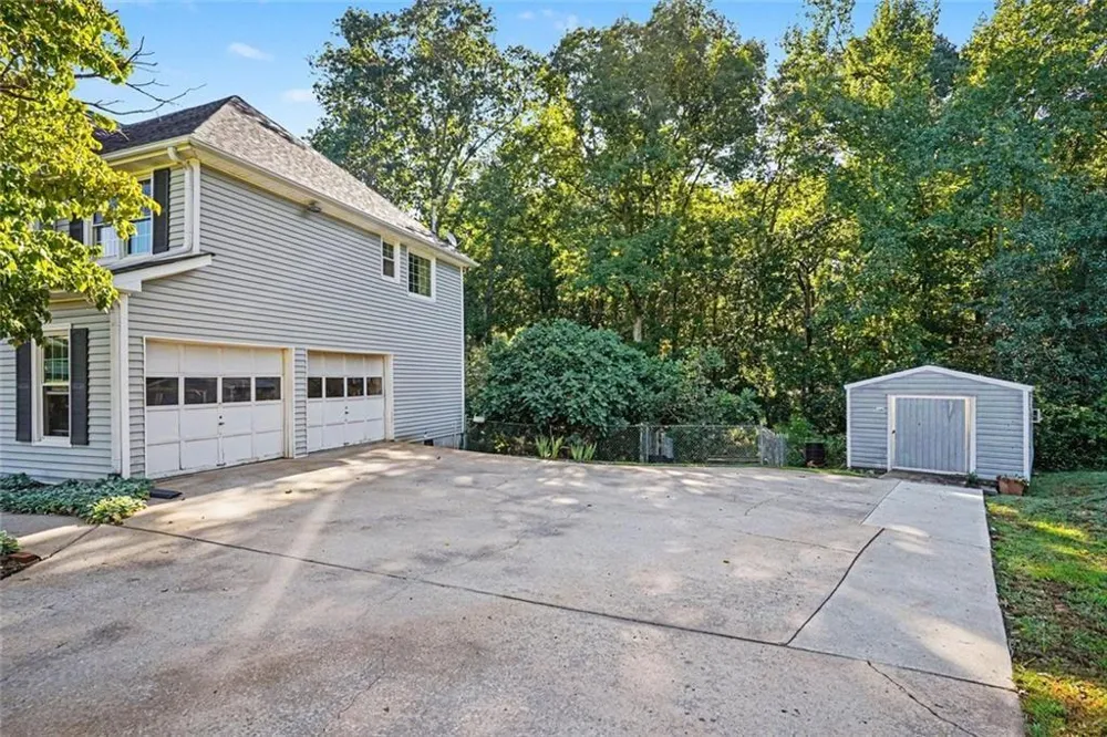 285 Creekside Way McDonough, GA 30252