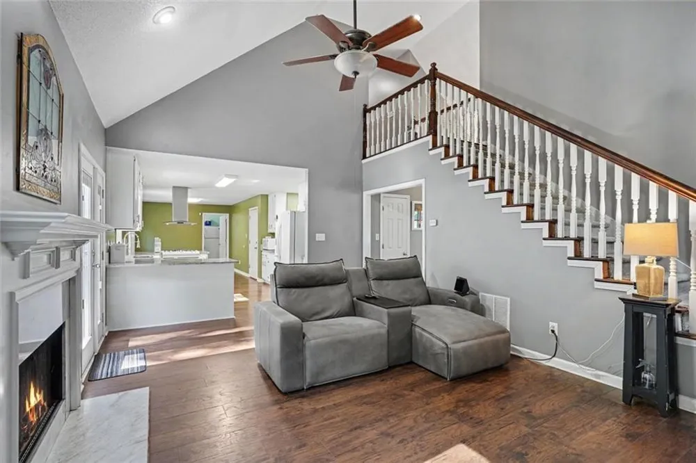 285 Creekside Way McDonough, GA 30252