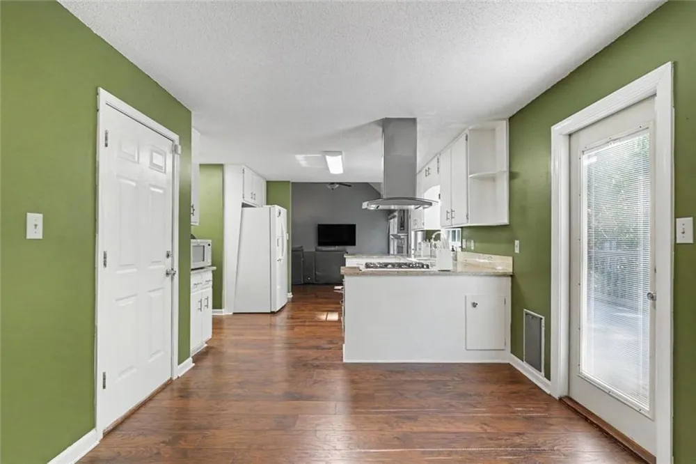 285 Creekside Way McDonough, GA 30252