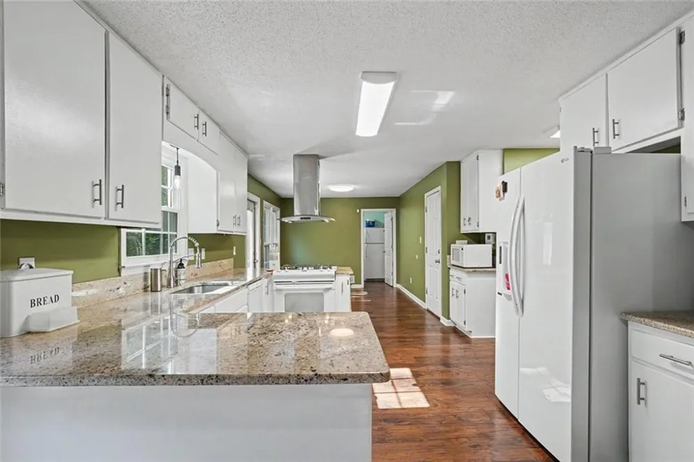 285 Creekside Way McDonough, GA 30252