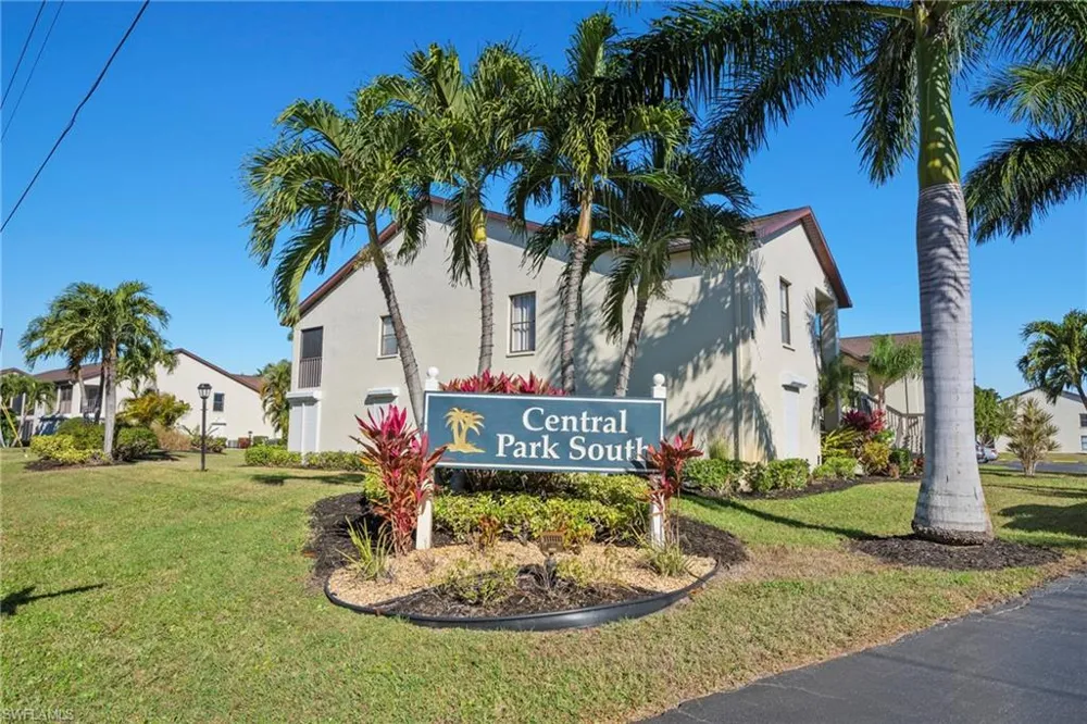 9271 Central Park Drive #206 Fort Myers, FL 33919