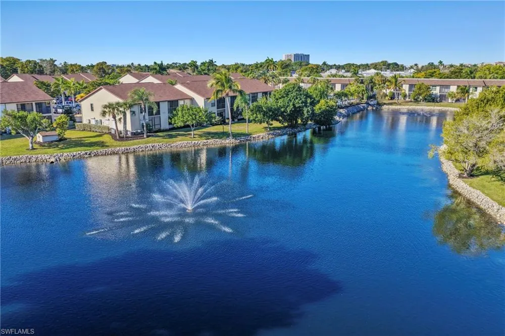 9271 Central Park Drive #206 Fort Myers, FL 33919