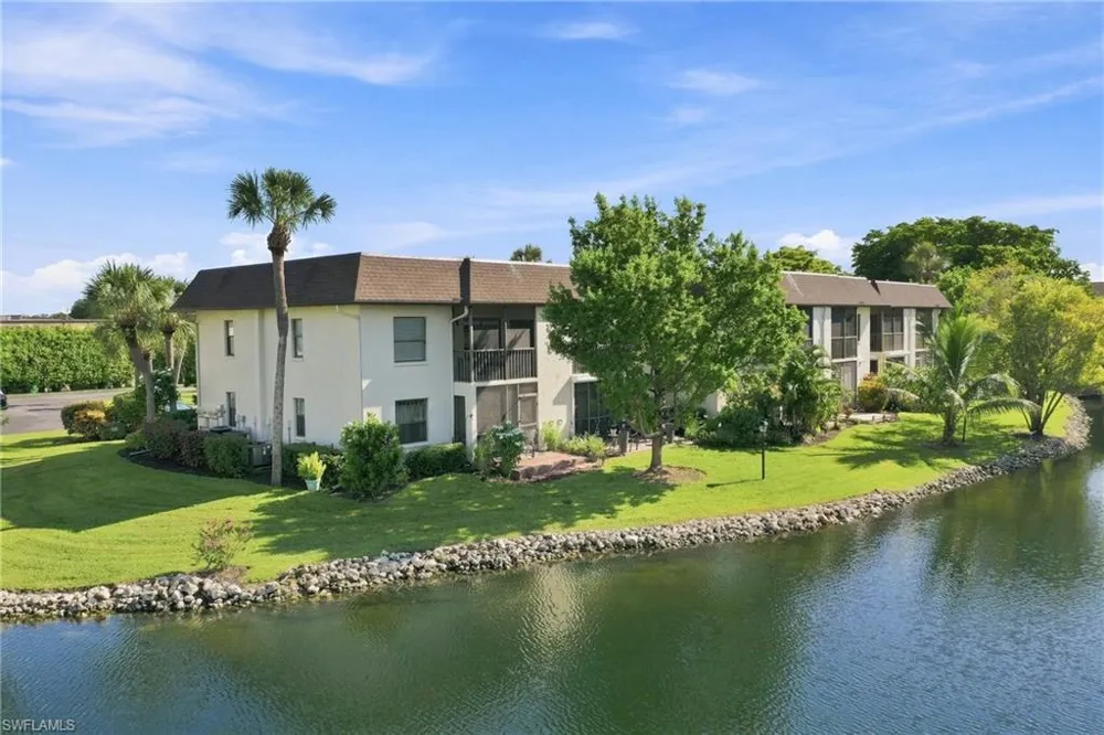 9271 Central Park Drive #206 Fort Myers, FL 33919