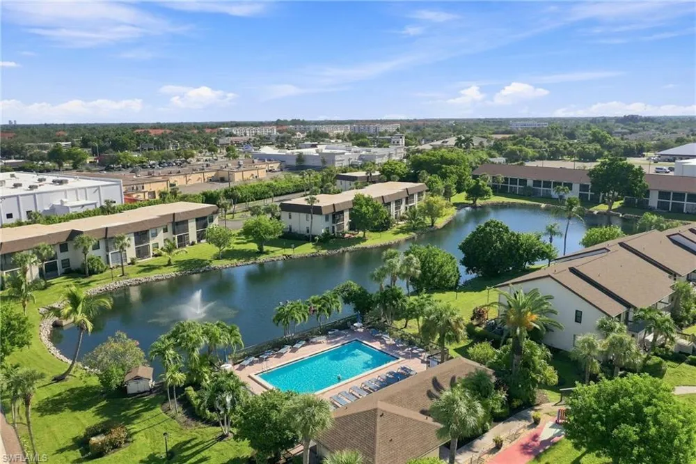 9271 Central Park Drive #206 Fort Myers, FL 33919