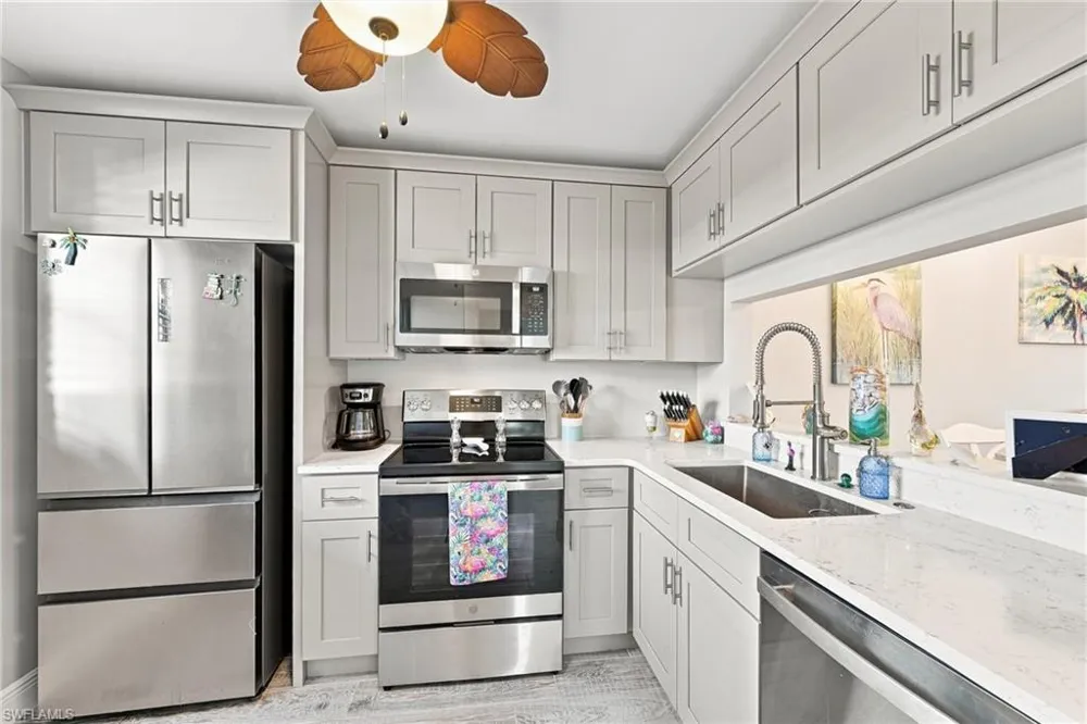 9271 Central Park Drive #206 Fort Myers, FL 33919