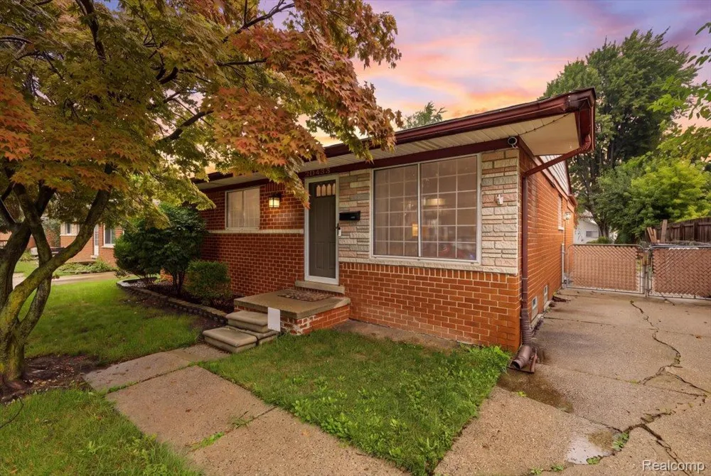 20435 Catalano Street Clinton Charter Township, MI 48035