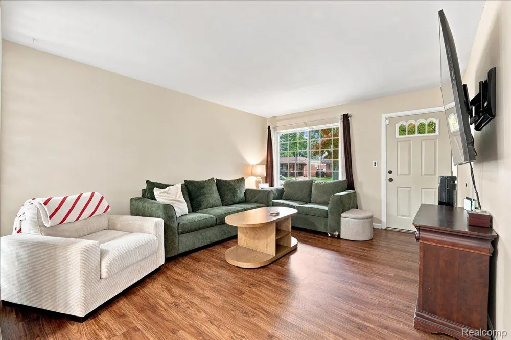 20435 Catalano Street Clinton Charter Township, MI 48035