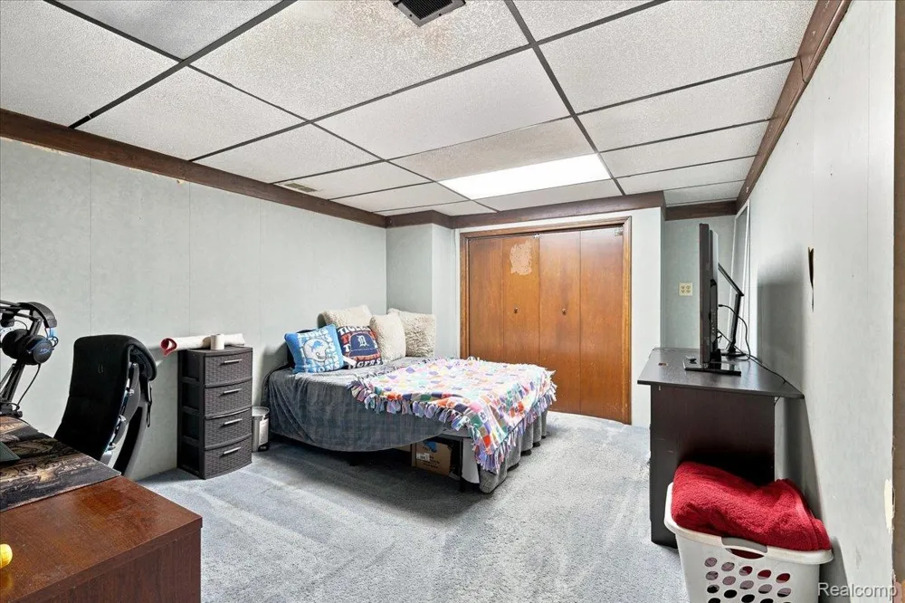20435 Catalano Street Clinton Charter Township, MI 48035