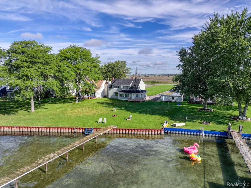 6123 Pointe Tremble Road Clay Township, MI 48001