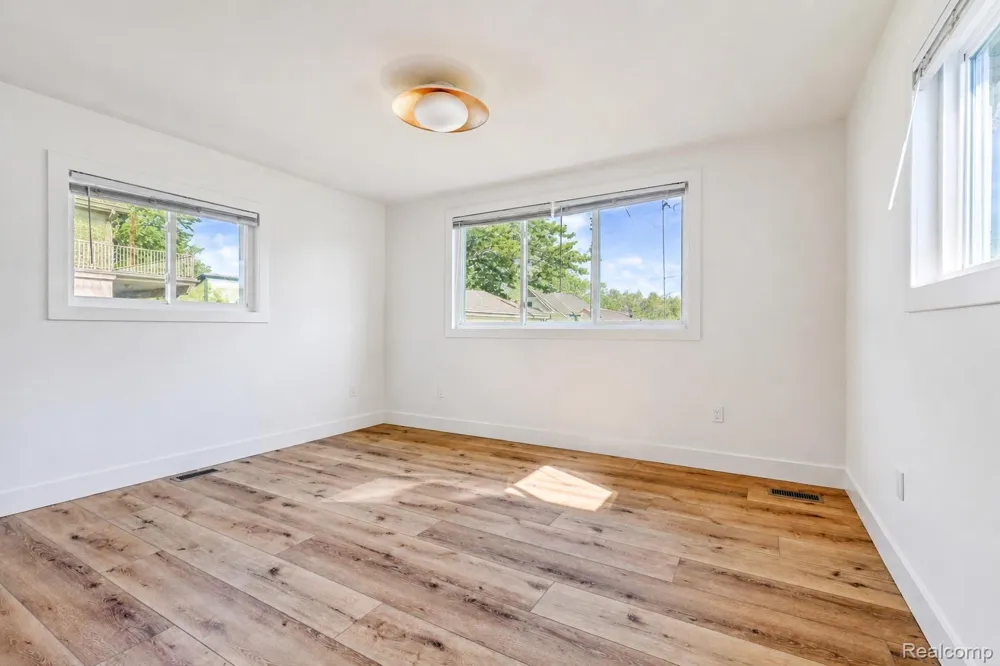 6123 Pointe Tremble Road Clay Township, MI 48001